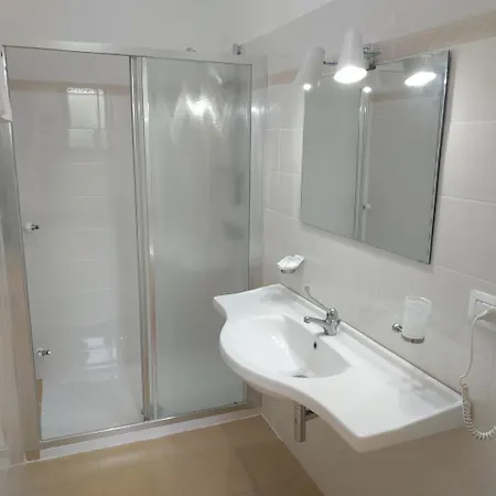 B&B Hotel Helios Bed & Breakfast