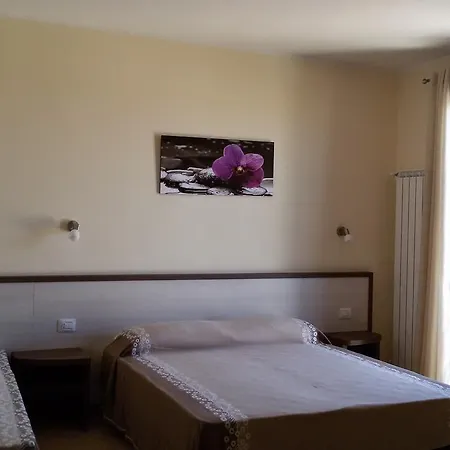 Helios 乌瓜诺拉基耶萨