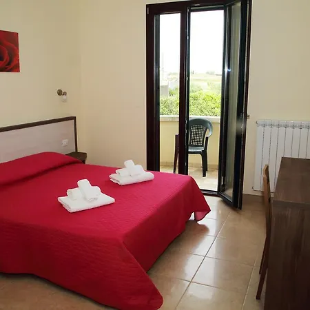 Helios Nocleg ze śniadaniem Uggiano La Chiesa